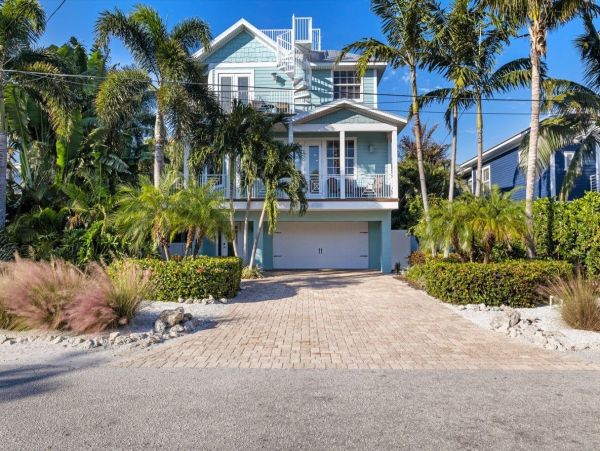 6-Bedroom Anna Maria Island Retreat with Private Pool Right by the Beach