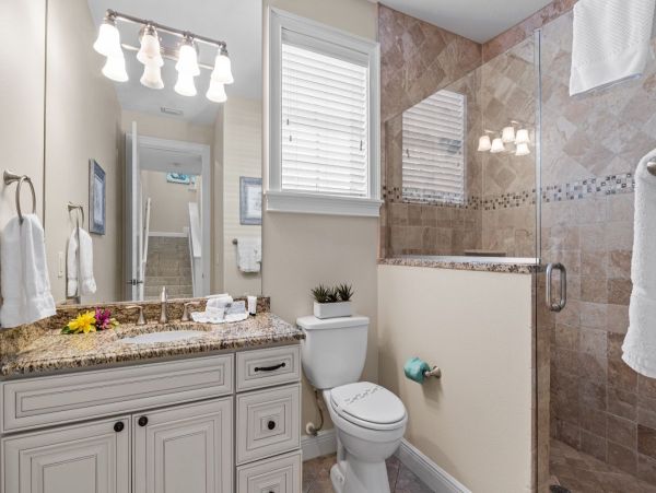 6-Bedroom Anna Maria Island Retreat with Private Pool Right by the Beach