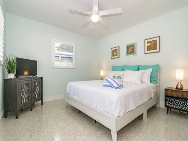 Anna Maria Island Holmes Beach Home 1020589