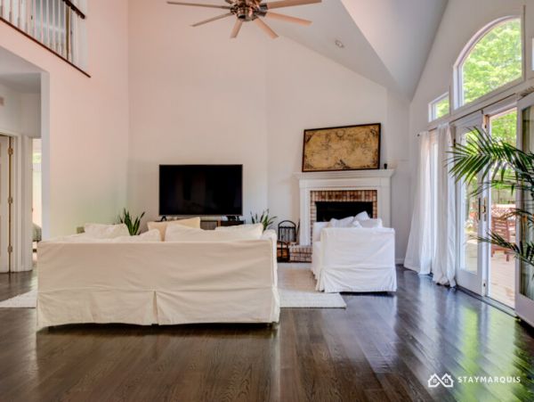 Hamptons Home 1020591