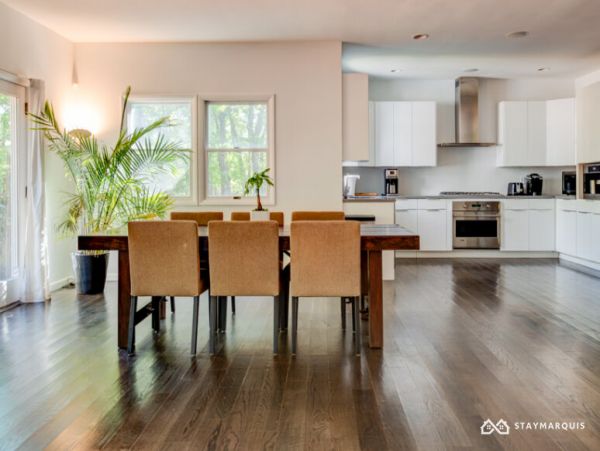 Hamptons Home 1020591