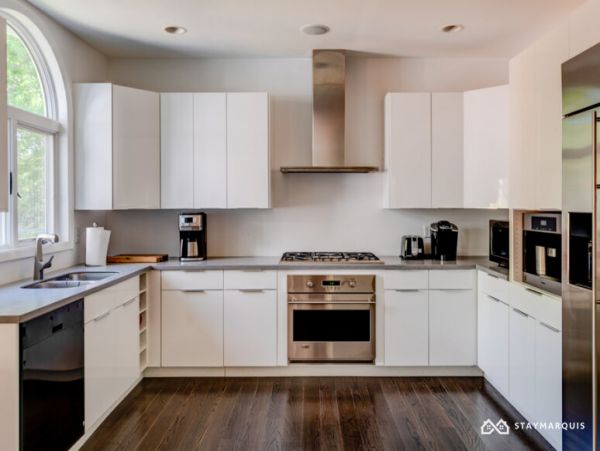 Hamptons Home 1020591