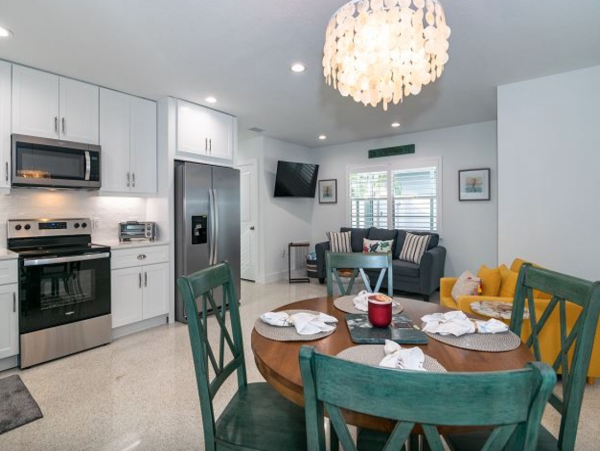 Cute one bedroom duplex steps to beach