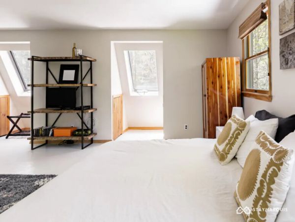 Hamptons Home 1020594