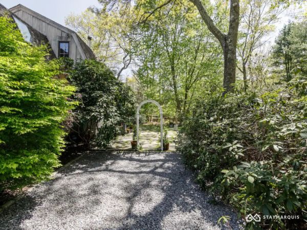 Hamptons Home 1020594