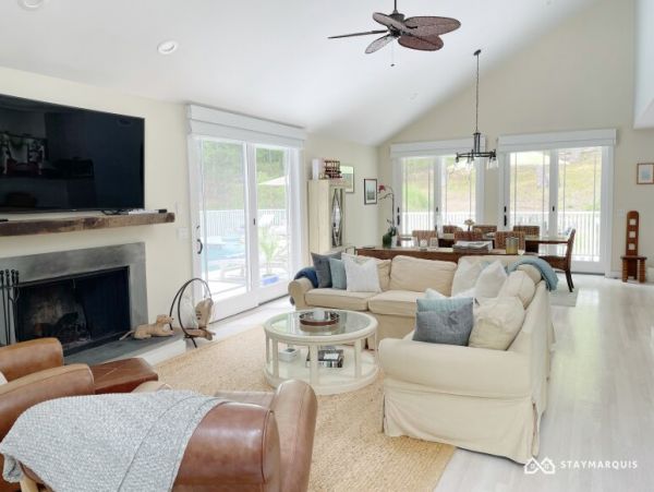 Hamptons Home 1020597