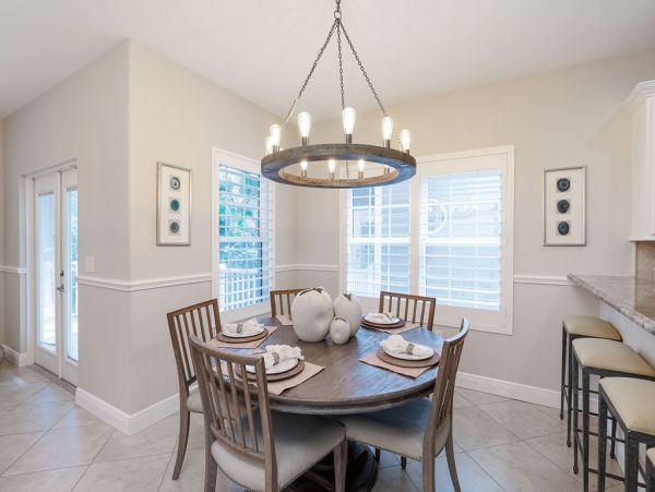 Six Bedroom Gorgeous Pool Vacation Home in Holmes Beach
