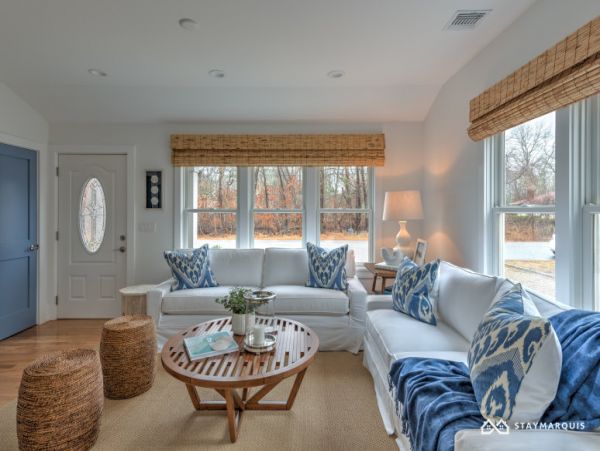 Hamptons Home 1020599