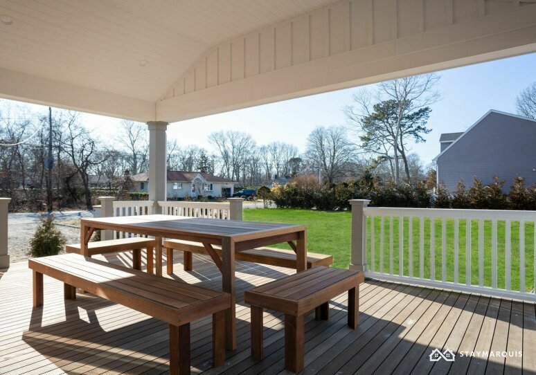 Hamptons Home 1020599
