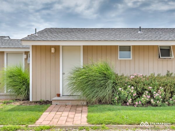 Hamptons Home 1020600