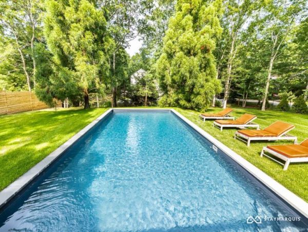 Hamptons Home 1020601