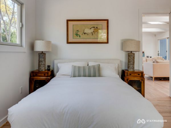 Hamptons Home 1020601