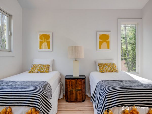 Hamptons Home 1020601