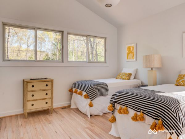 Hamptons Home 1020601
