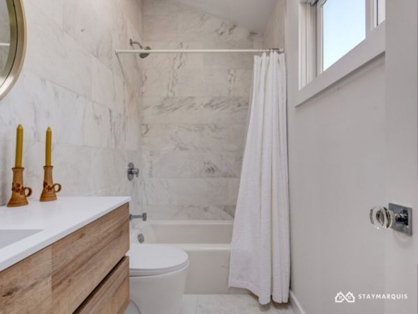 Hamptons Home 1020601