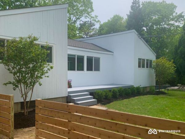 Hamptons Home 1020601