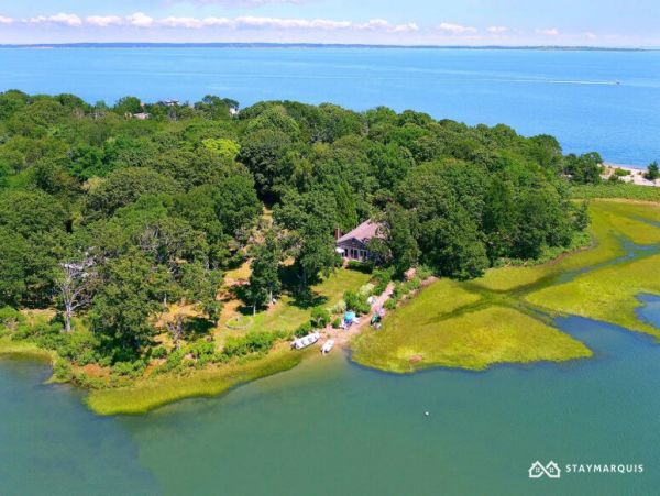 Hamptons Home 1020602