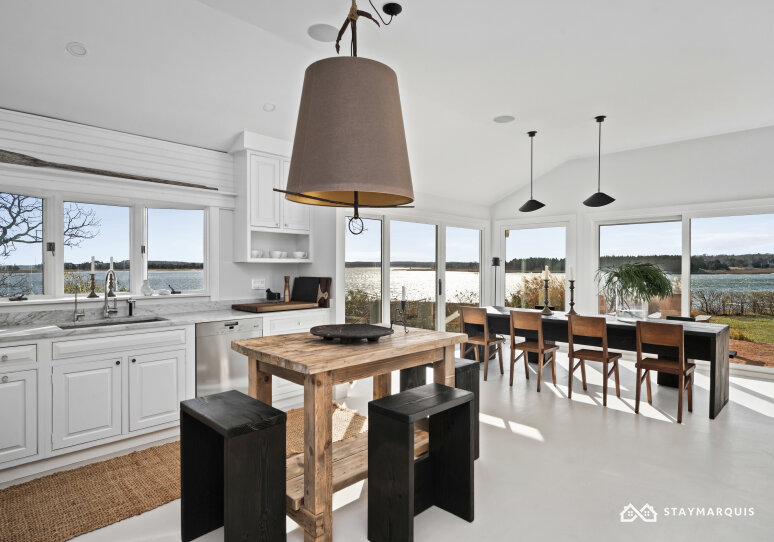 Hamptons Home 1020602