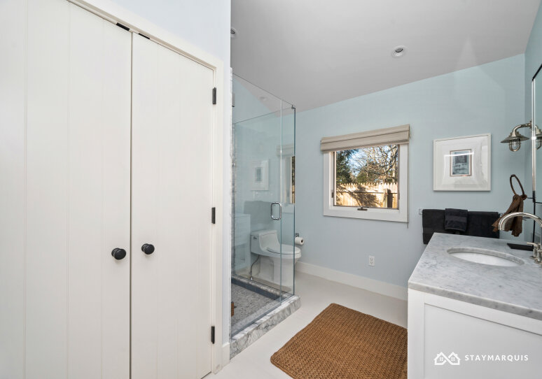 Hamptons Home 1020602