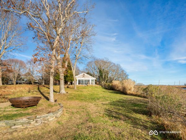 Hamptons Home 1020602
