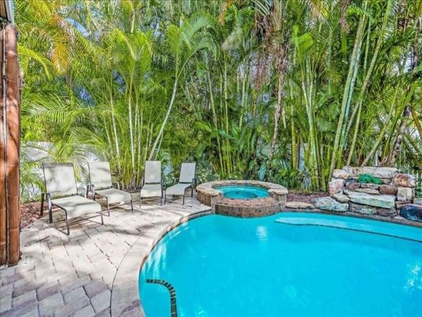 Anna Maria Island Stroll To Sandy Beach Stunning Pool NEW ARRIVAL JUST IN