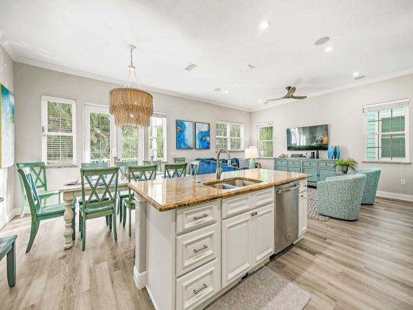 Anna Maria Island Stroll To Sandy Beach Stunning Pool NEW ARRIVAL JUST IN