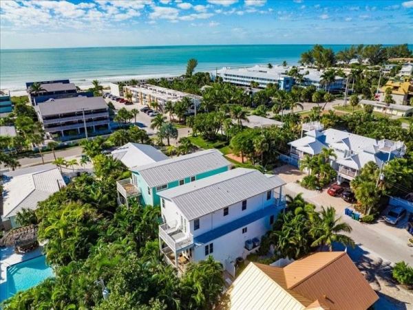 Anna Maria Island Stroll To Sandy Beach Stunning Pool NEW ARRIVAL JUST IN - additional view, photo 2