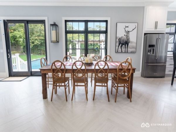 Hamptons Home 1020606