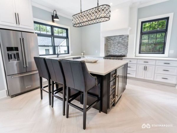 Hamptons Home 1020606