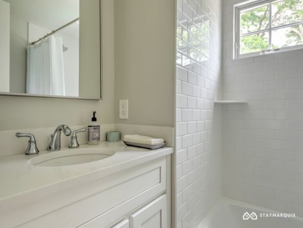 Hamptons Home 1020608