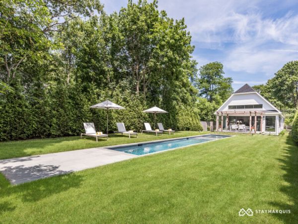 Hamptons Home 1020609