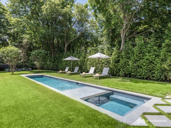 Hamptons Home 1020609