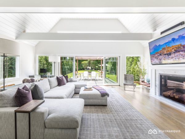 Hamptons Home 1020609