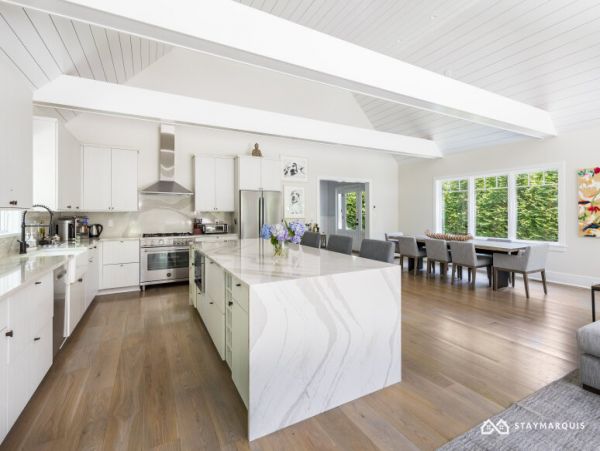 Hamptons Home 1020609