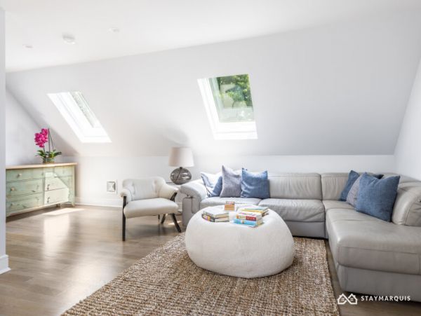 Hamptons Home 1020609