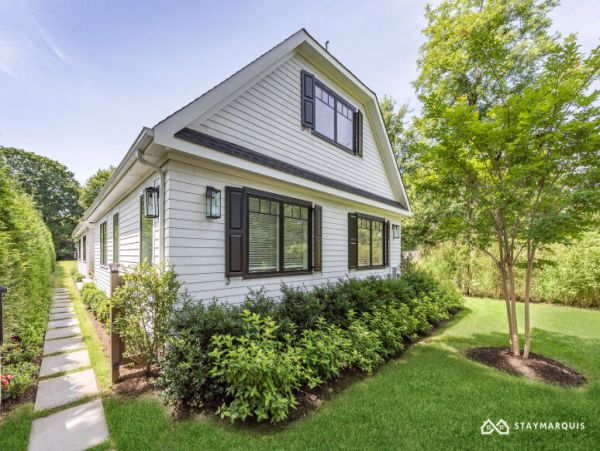 Hamptons Home 1020609