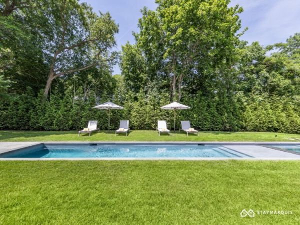 Hamptons Home 1020609
