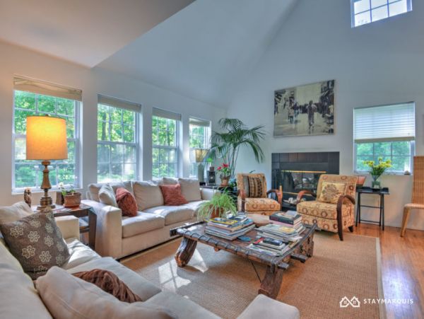 Hamptons Home 1020611