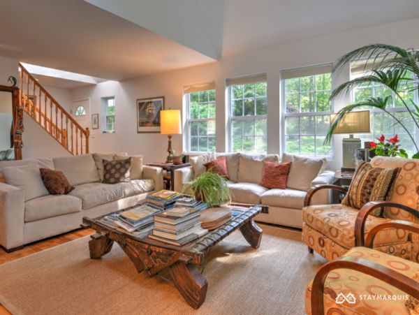 Hamptons Home 1020611