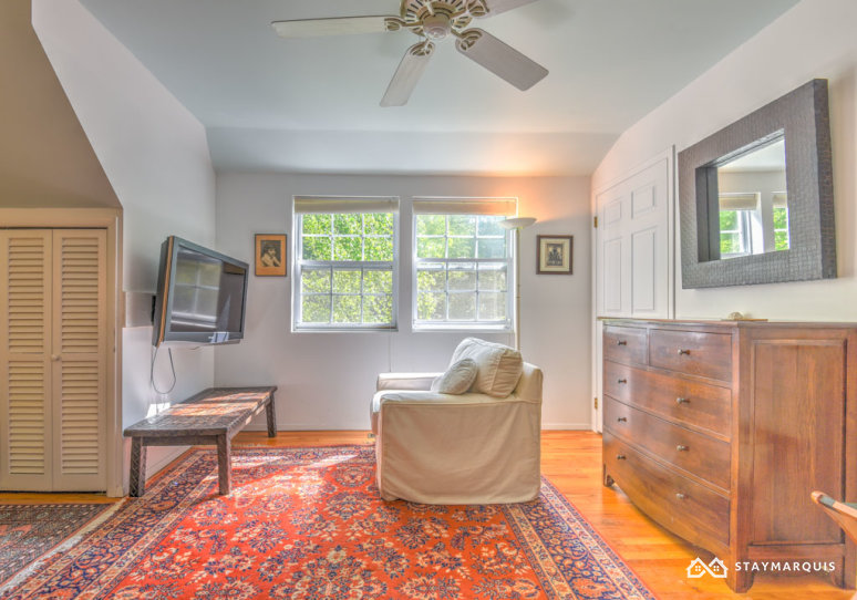 Hamptons Home 1020611