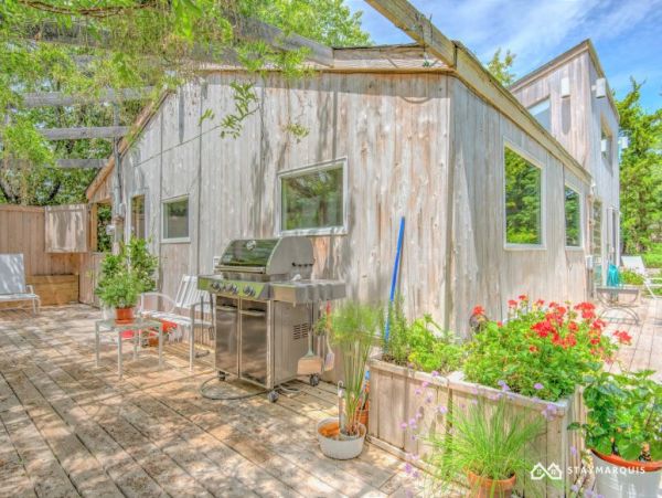 Hamptons Home 1020614