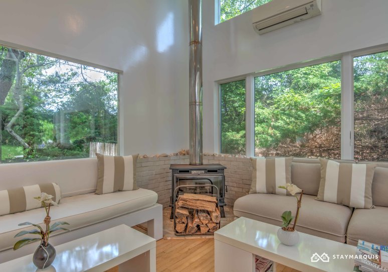 Hamptons Home 1020614