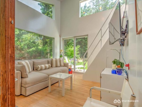 Hamptons Home 1020614
