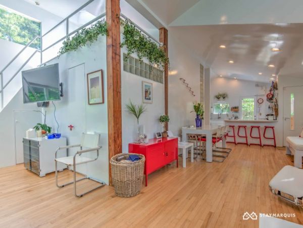 Hamptons Home 1020614