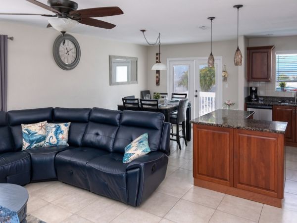 Three bedroom Private Home with Salt Water Pool
