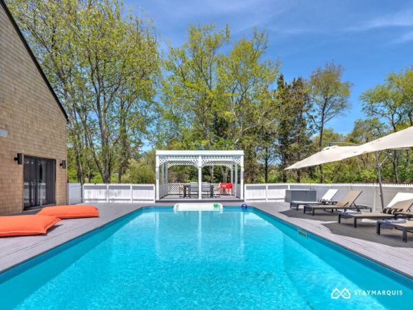 Hamptons Home 1020616