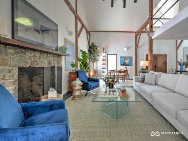 Hamptons Home 1020616