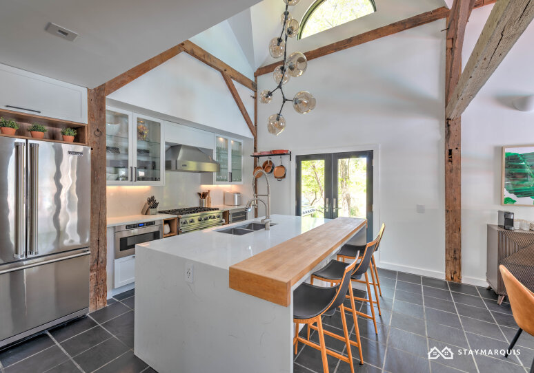 Hamptons Home 1020616