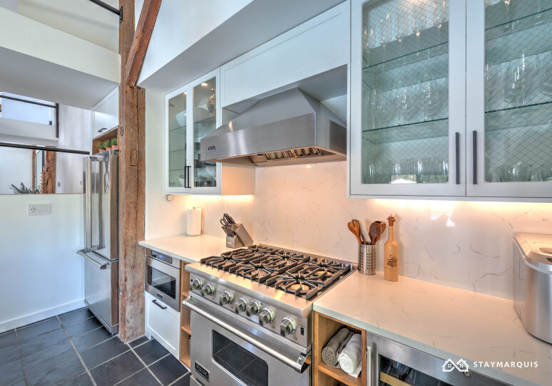 Hamptons Home 1020616