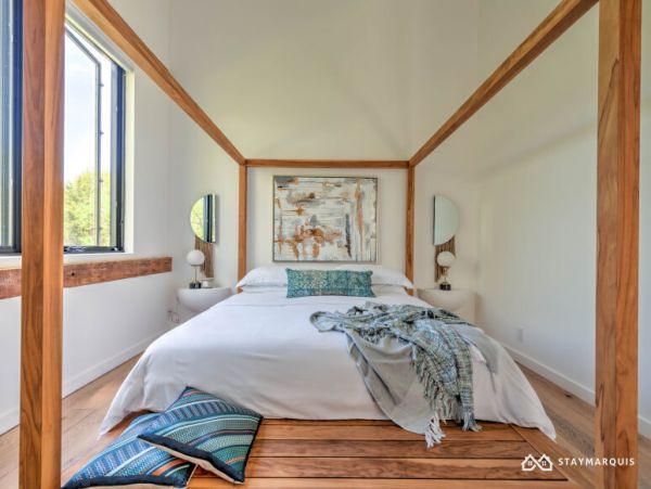 Hamptons Home 1020616